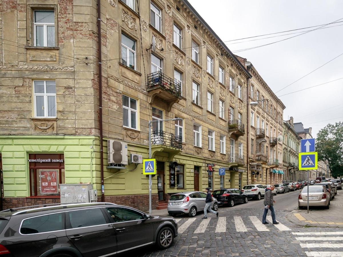 Golden Violin ! Apartments Lviv S Exterior photo